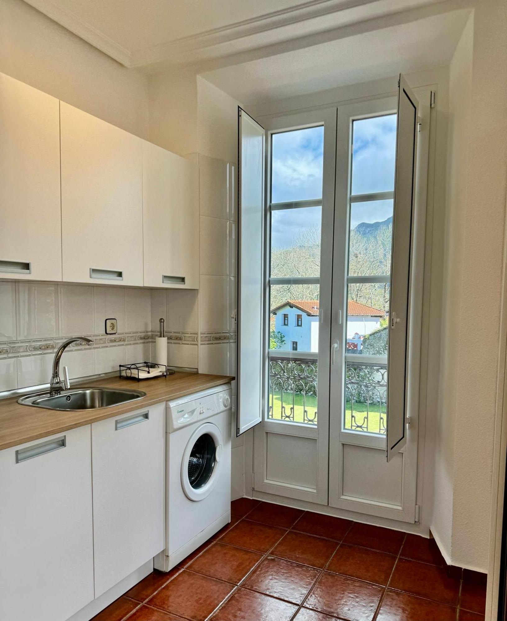 Apartamentos Santa Marina Llanes Zewnętrze zdjęcie